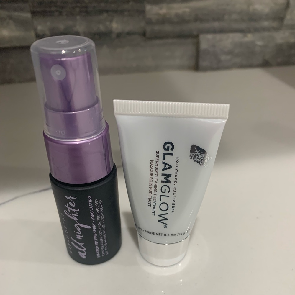 SOLD*  Urban Decay setting spray GLAMGLOW mask